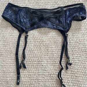 Garter belt